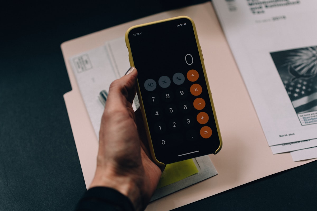 Cuánto apartar para impuestos si eres freelance o pyme en LatAm